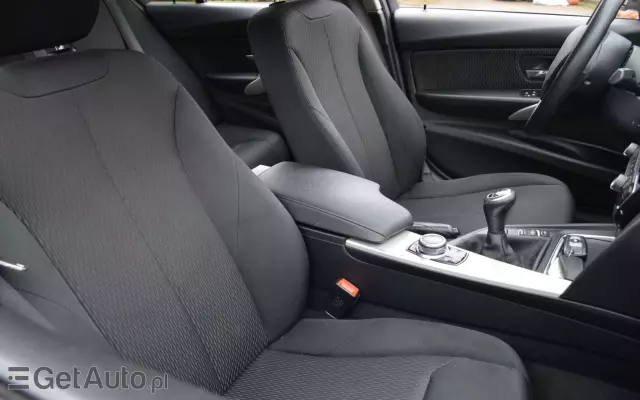 BMW Seria 3 316d Sport Line