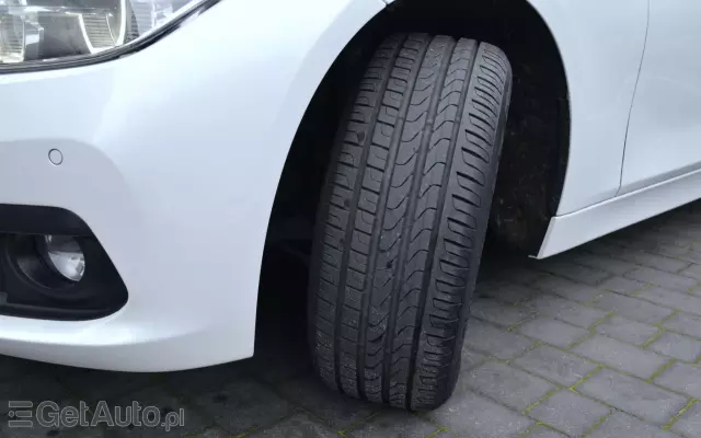 BMW Seria 3 316d Sport Line