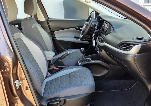 FIAT Tipo 1.4 16V Lounge