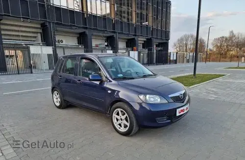 MAZDA 2 