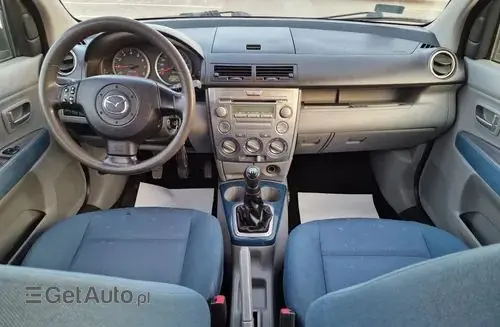 MAZDA 2 