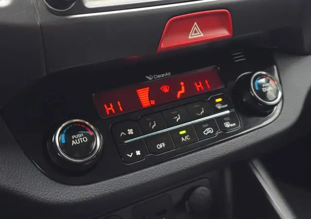 KIA Sportage 2.0 CVVT 2WD Automatik Spirit