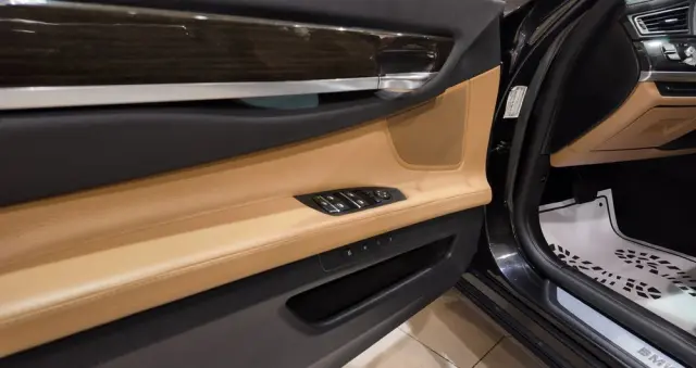 BMW Seria 7 730d