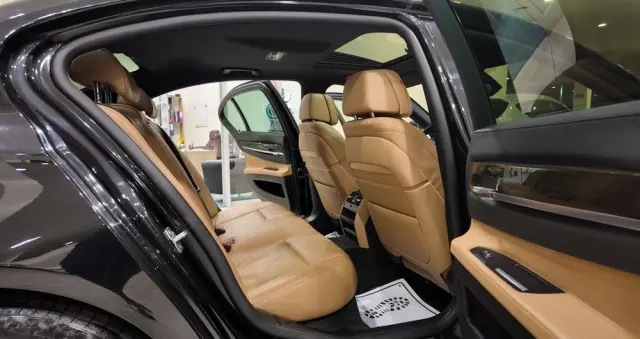 BMW Seria 7 730d