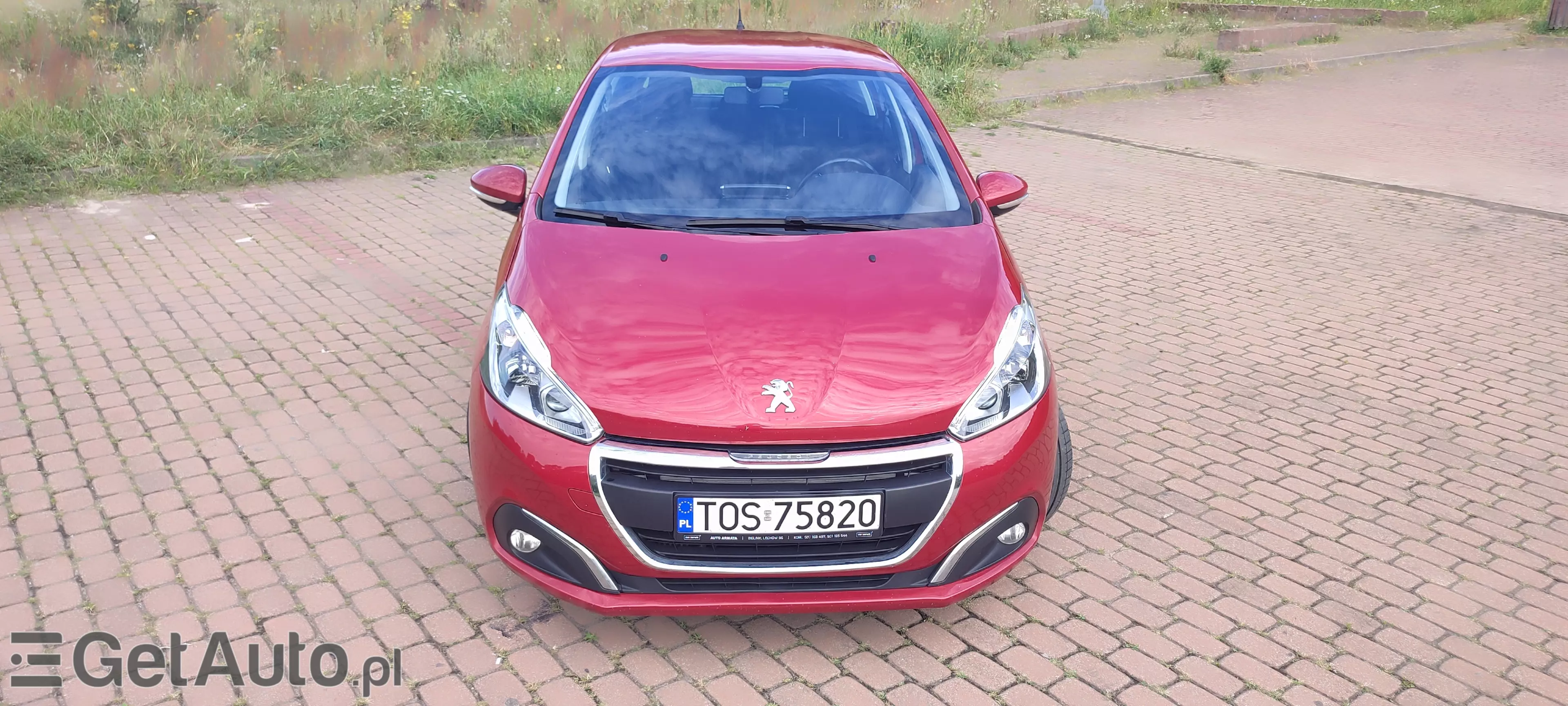 PEUGEOT 208 Active