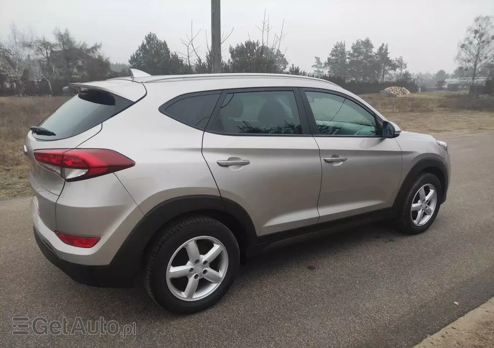 HYUNDAI Tucson Blue 1.7 CRDi 2WD Style