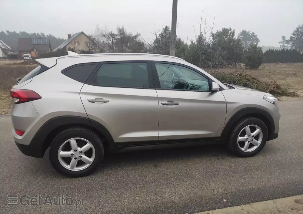 HYUNDAI Tucson Blue 1.7 CRDi 2WD Style