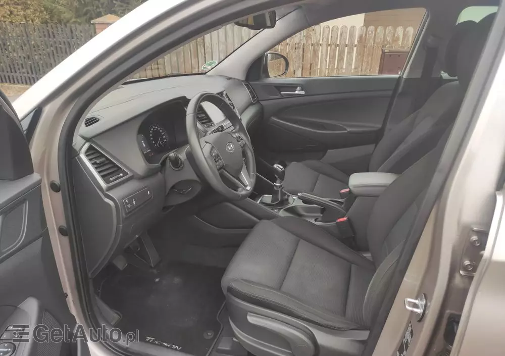 HYUNDAI Tucson Blue 1.7 CRDi 2WD Style