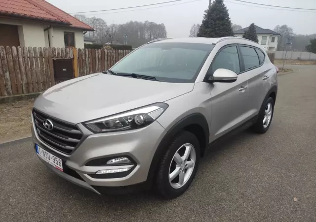 HYUNDAI Tucson Blue 1.7 CRDi 2WD Style