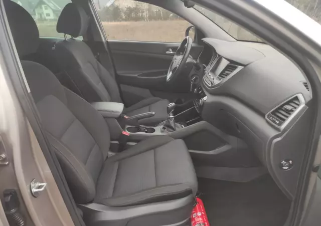 HYUNDAI Tucson Blue 1.7 CRDi 2WD Style