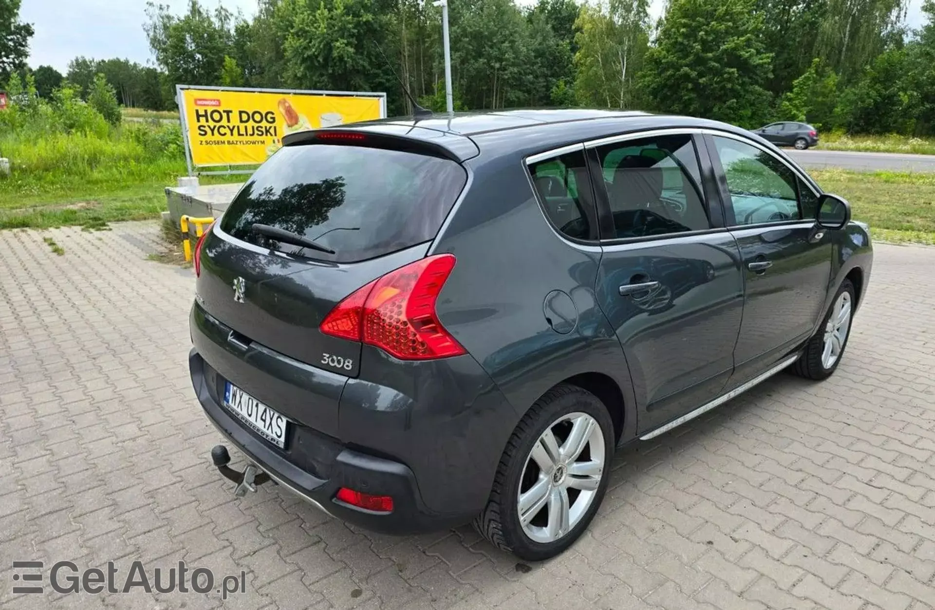 PEUGEOT 3008 