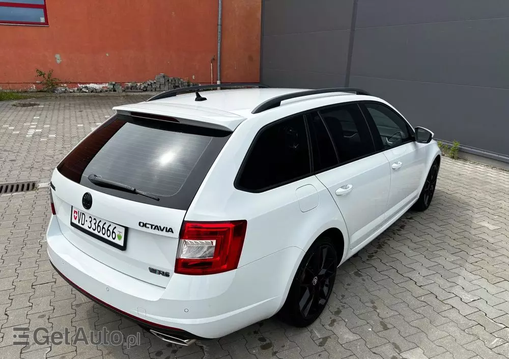 SKODA Octavia 2.0 TDI DSG RS
