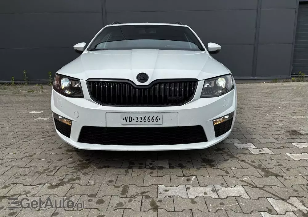SKODA Octavia 2.0 TDI DSG RS