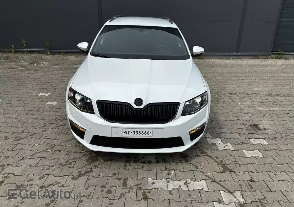 SKODA Octavia 2.0 TDI DSG RS