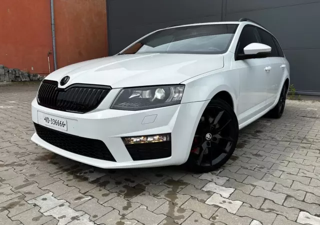 SKODA Octavia 2.0 TDI DSG RS