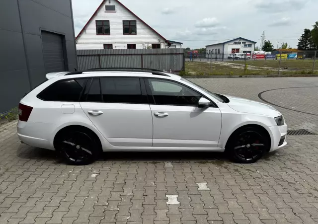 SKODA Octavia 2.0 TDI DSG RS