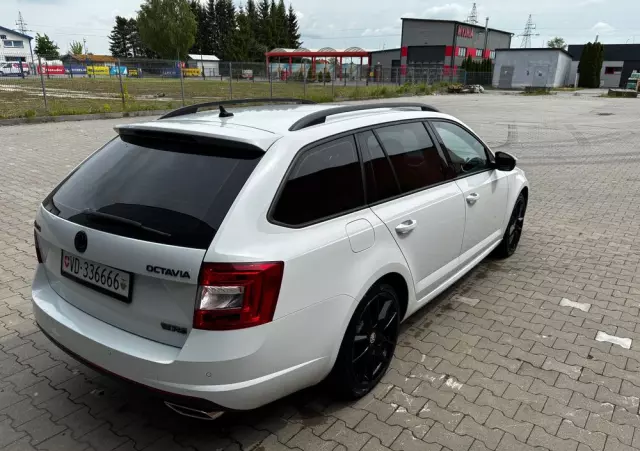 SKODA Octavia 2.0 TDI DSG RS