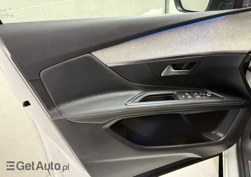 PEUGEOT 3008 1.6 PureTech HYbrid4 GT Line S&S EAT8