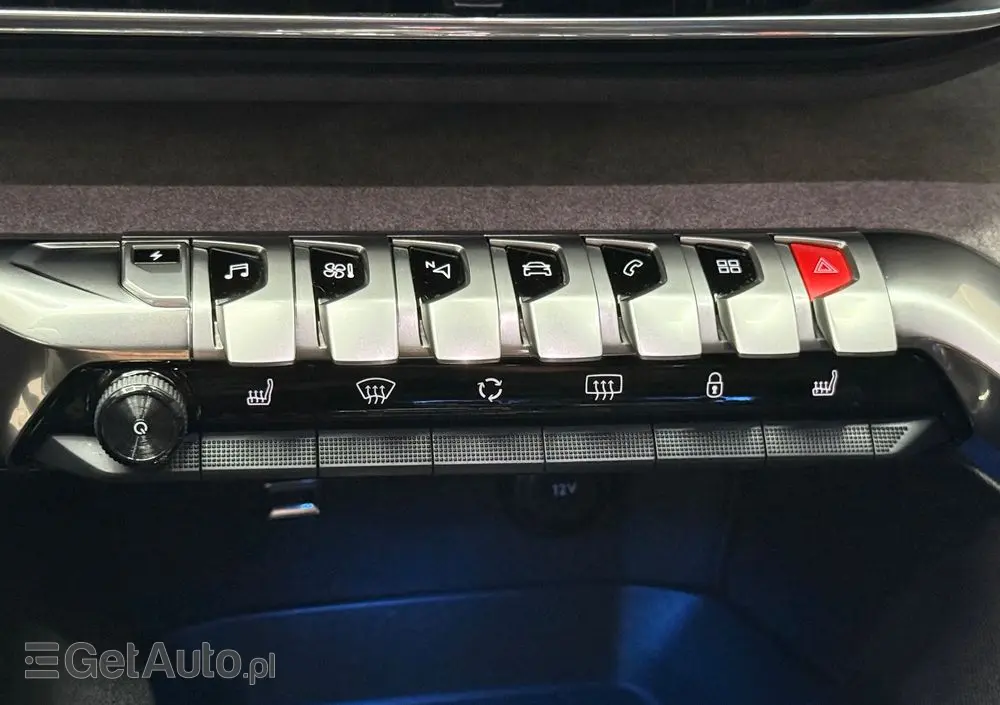 PEUGEOT 3008 1.6 PureTech HYbrid4 GT Line S&S EAT8