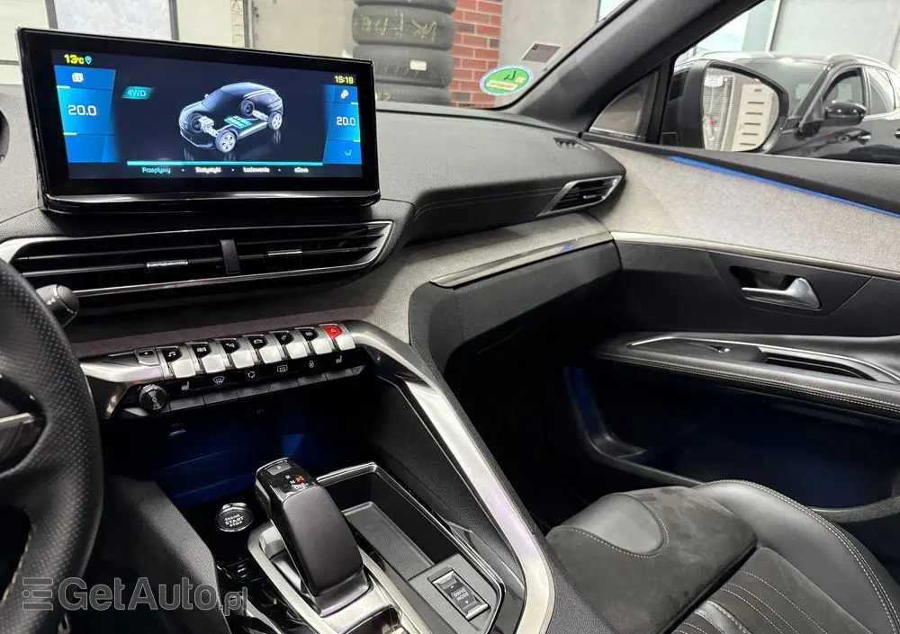 PEUGEOT 3008 1.6 PureTech HYbrid4 GT Line S&S EAT8