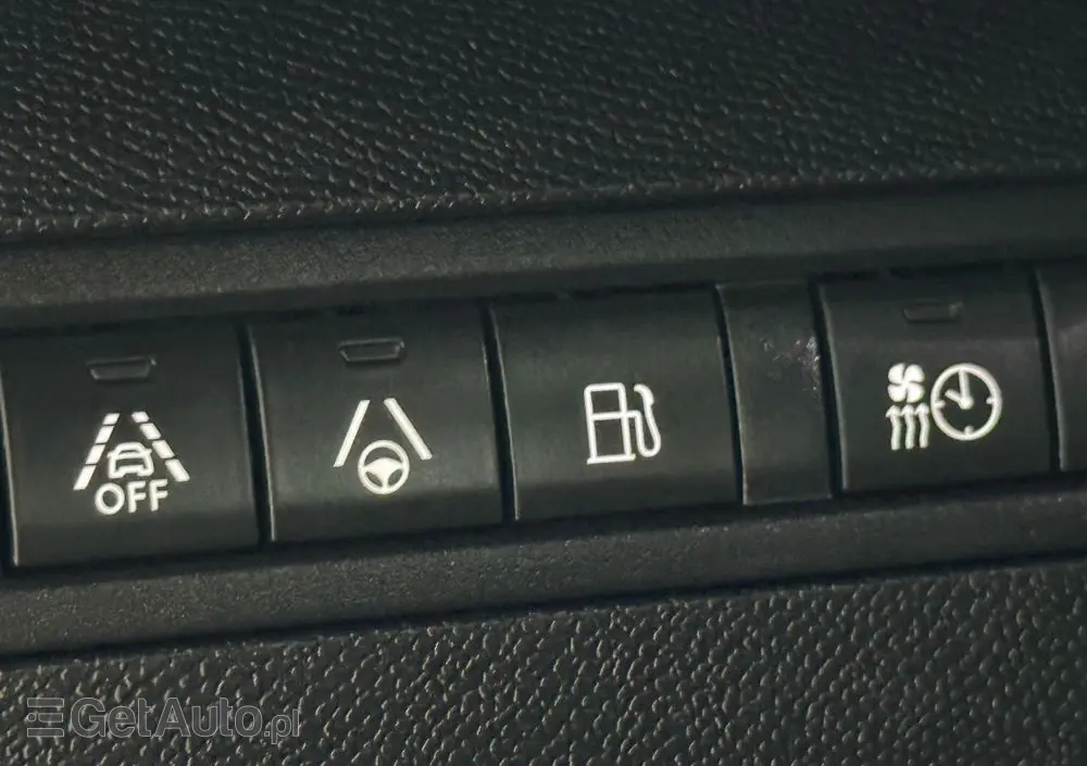 PEUGEOT 3008 1.6 PureTech HYbrid4 GT Line S&S EAT8