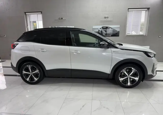 PEUGEOT 3008 1.6 PureTech HYbrid4 GT Line S&S EAT8