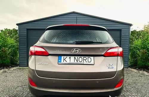 HYUNDAI I30 