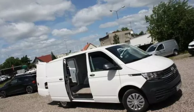 VOLKSWAGEN TRANSPORTER 
