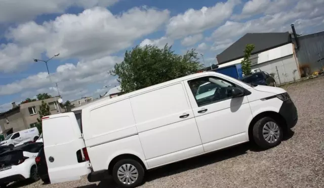 VOLKSWAGEN TRANSPORTER 