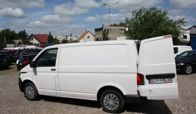 VOLKSWAGEN TRANSPORTER 