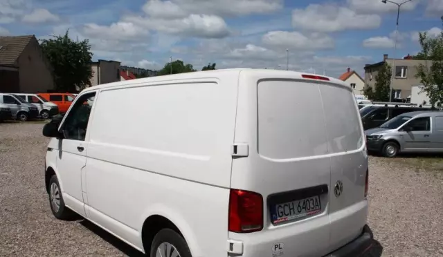VOLKSWAGEN TRANSPORTER 