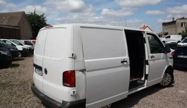 VOLKSWAGEN TRANSPORTER 