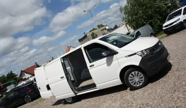 VOLKSWAGEN TRANSPORTER 