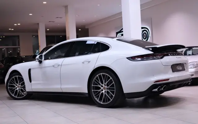 PORSCHE Panamera 4 Executive
