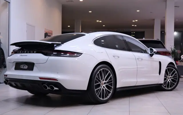 PORSCHE Panamera 4 Executive
