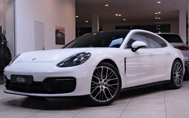 PORSCHE Panamera 4 Executive