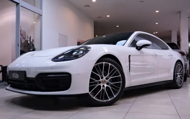 PORSCHE Panamera 4 Executive