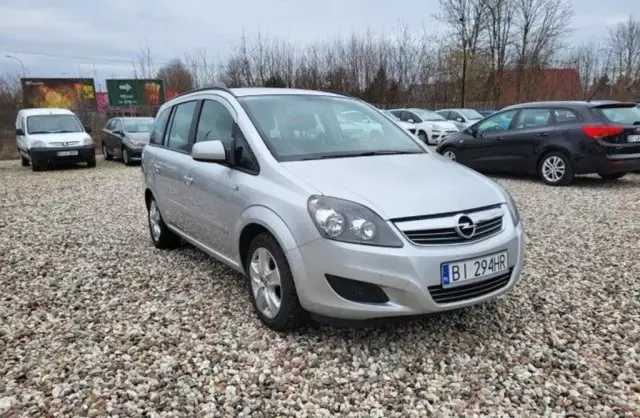 OPEL Zafira 