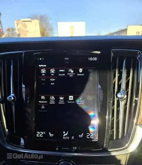 VOLVO S90 