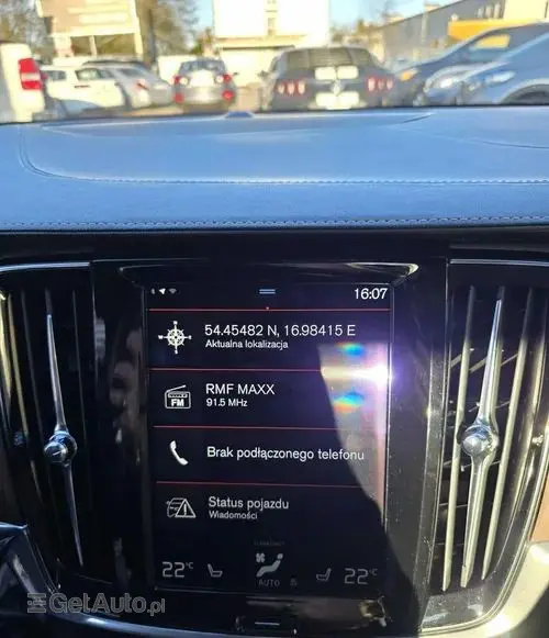 VOLVO S90 