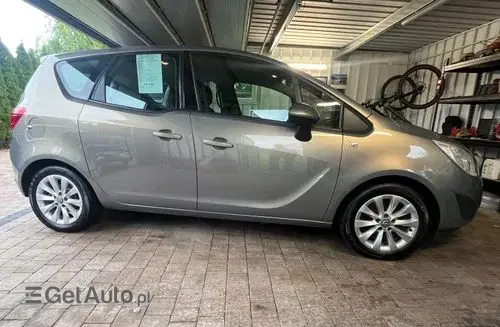 OPEL Meriva 