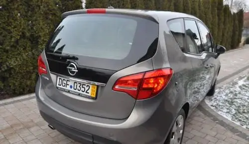 OPEL Meriva 
