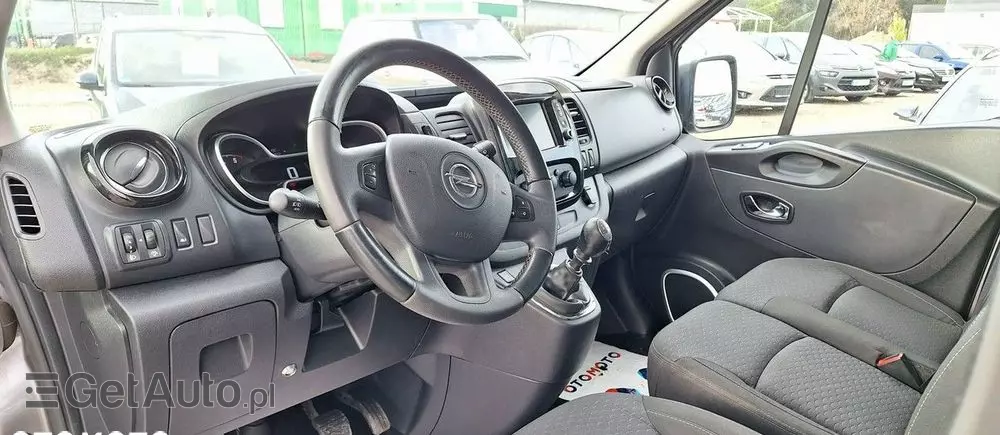 OPEL Vivaro 