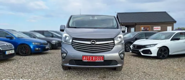 OPEL Vivaro 