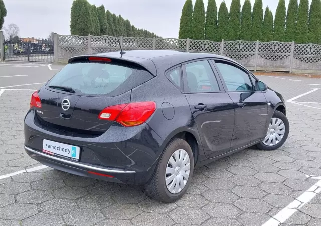 OPEL Astra 1.6 Active