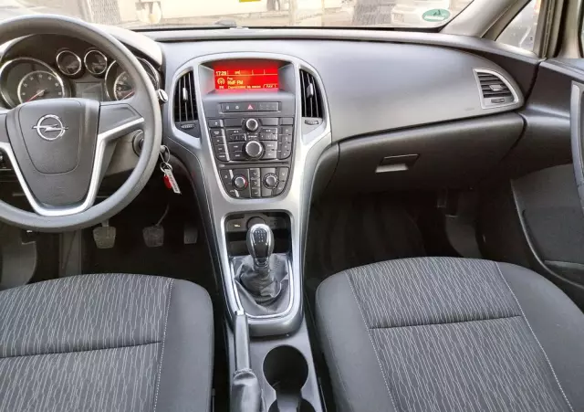 OPEL Astra 1.6 Active