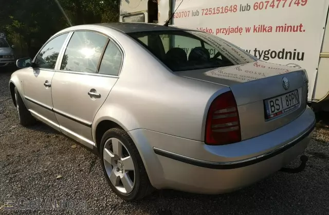 SKODA Superb 