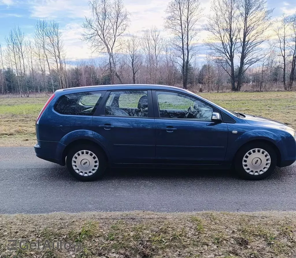 FORD Focus 1.6 Duratec 16V (100 KM) MT