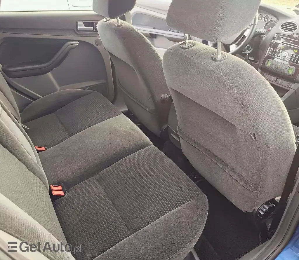 FORD Focus 1.6 Duratec 16V (100 KM) MT