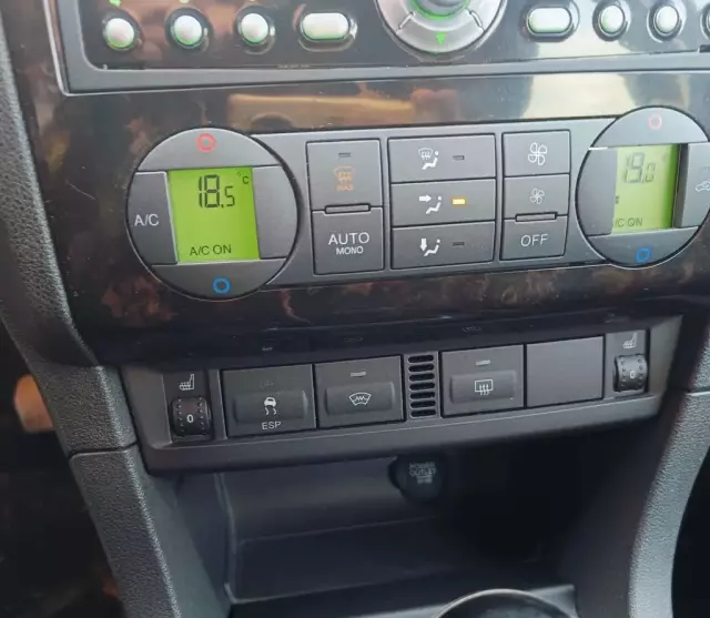 FORD Focus 1.6 Duratec 16V (100 KM) MT